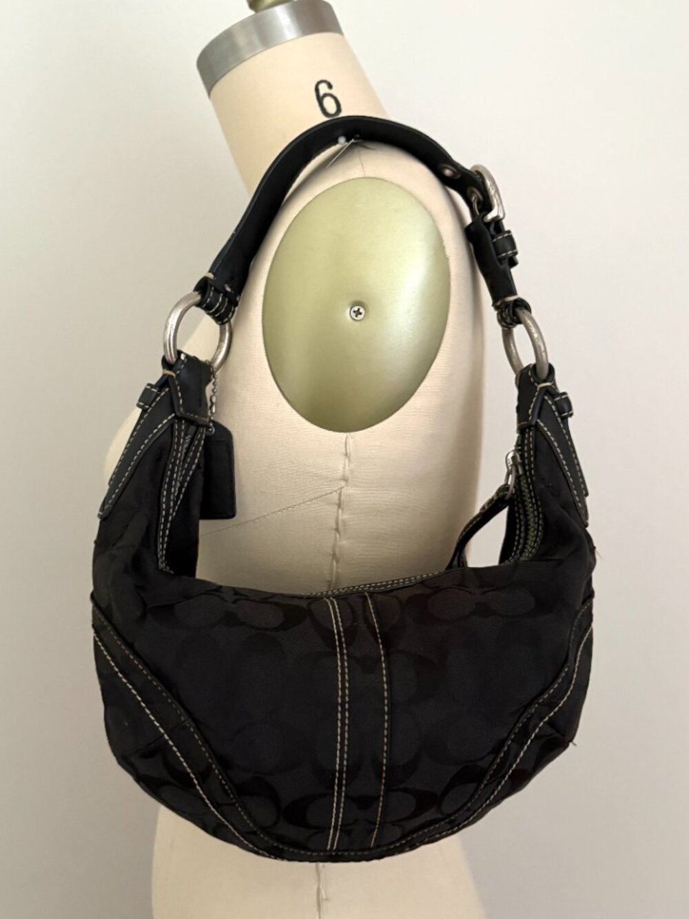 Vintage Coach Soho Black Signature Canvas Hobo Baguette Shoulder Bag 10073 Y2K